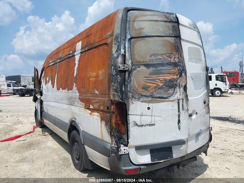 2018 Mercedes-Benz Sprinter 2500 High Roof V6 VIN: WD3PE8CD6JP613238 Lot: 38950087