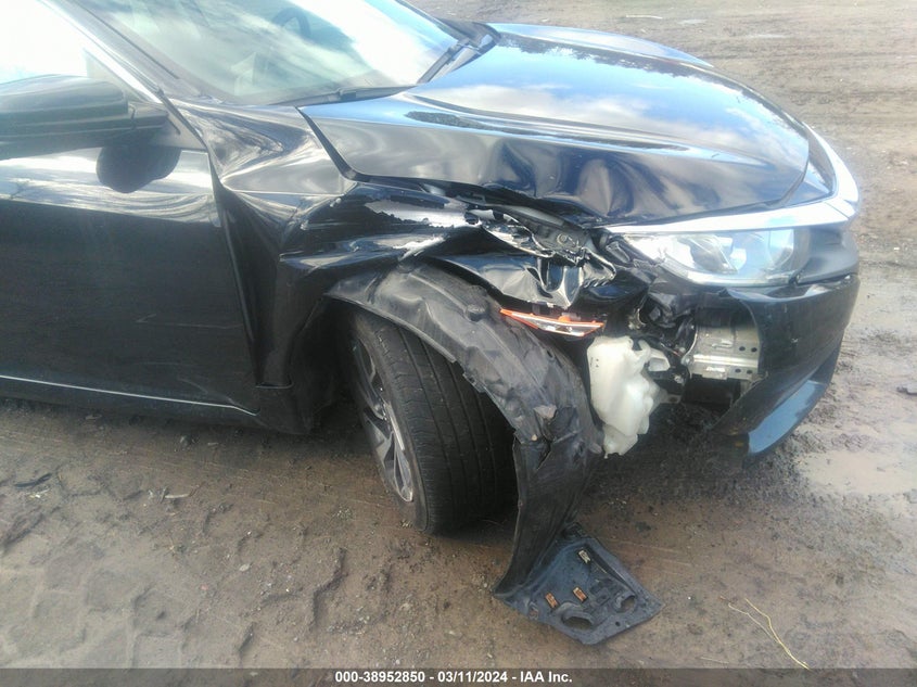 VIN 2HGFC2F76JH543627 2018 HONDA CIVIC EX