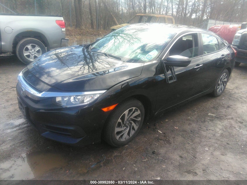 VIN 2HGFC2F76JH543627 2018 HONDA CIVIC EX
