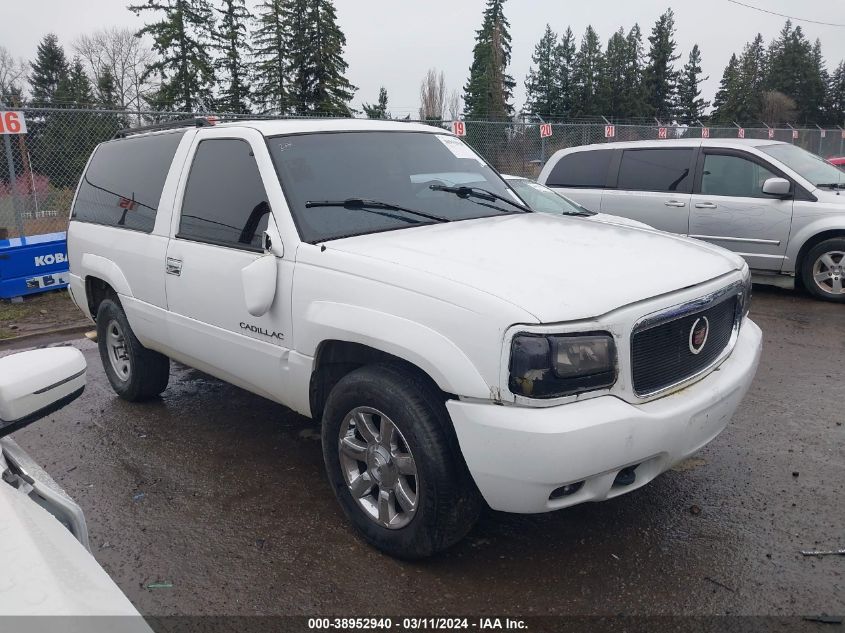 1998 Chevrolet Tahoe VIN: 3GNEK18R9WG145414 Lot: 38952940