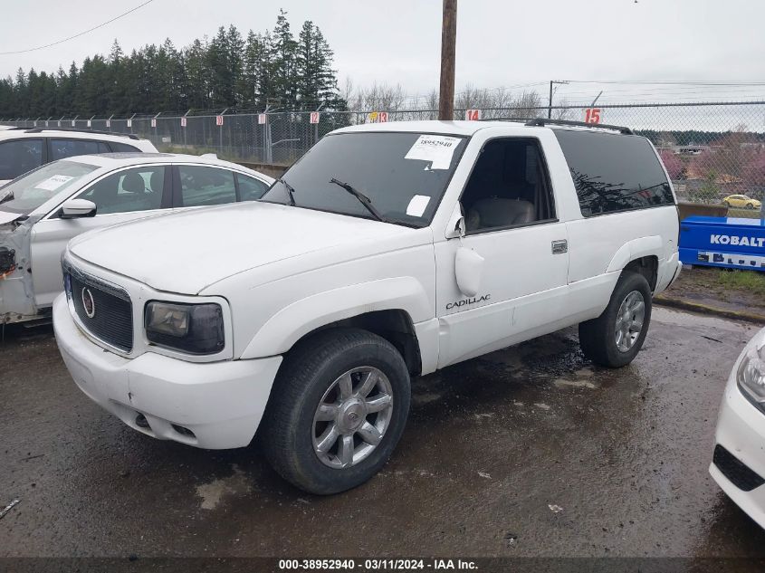 1998 Chevrolet Tahoe VIN: 3GNEK18R9WG145414 Lot: 38952940