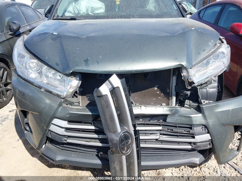 2018 TOYOTA HIGHLANDER VIN: 5TDZARFH9JS038055