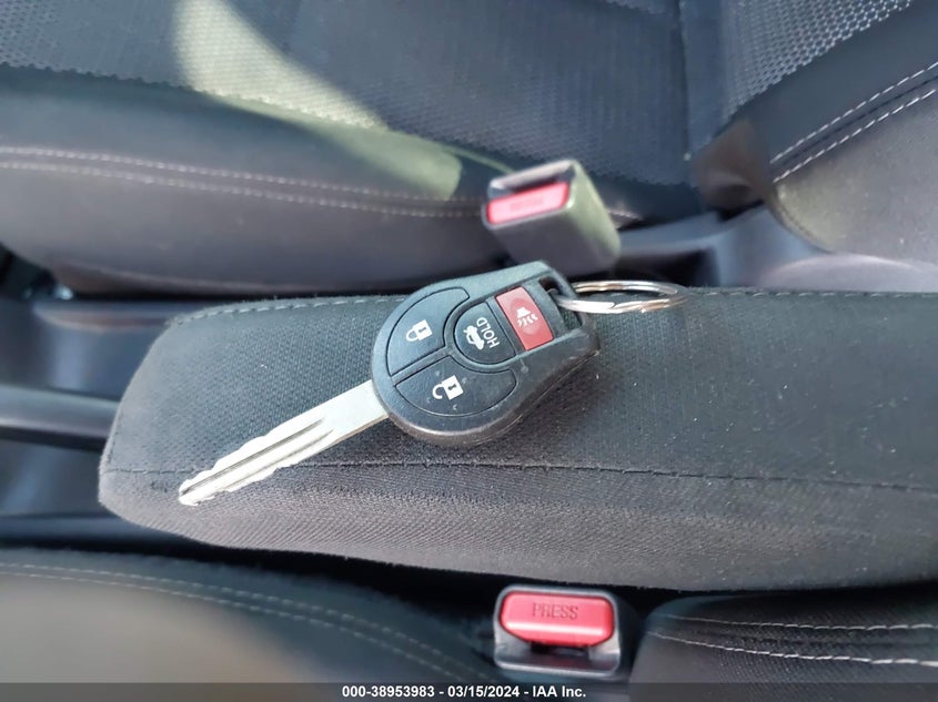 2019 NISSAN VERSA 1.6 SV - 3N1CN7AP4KL830153