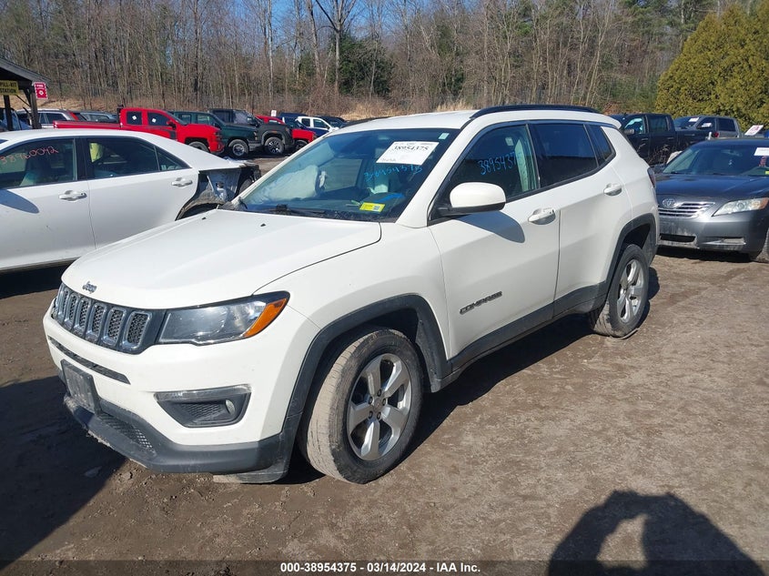 VIN 3C4NJDBB0KT847485 2019 JEEP COMPASS LATITUDE