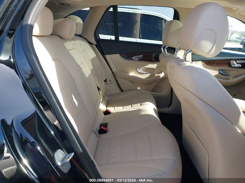2018 MERCEDES-BENZ GLC-CLASS VIN: WDC0G4JB2JF358082