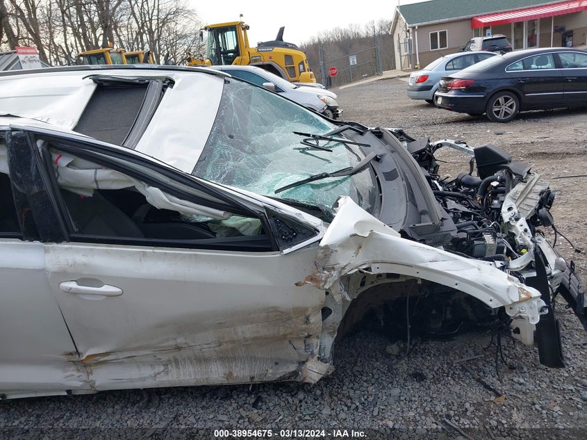 2019 TOYOTA HIGHLANDER SE/XLE - 5TDJZRFH0KS627972