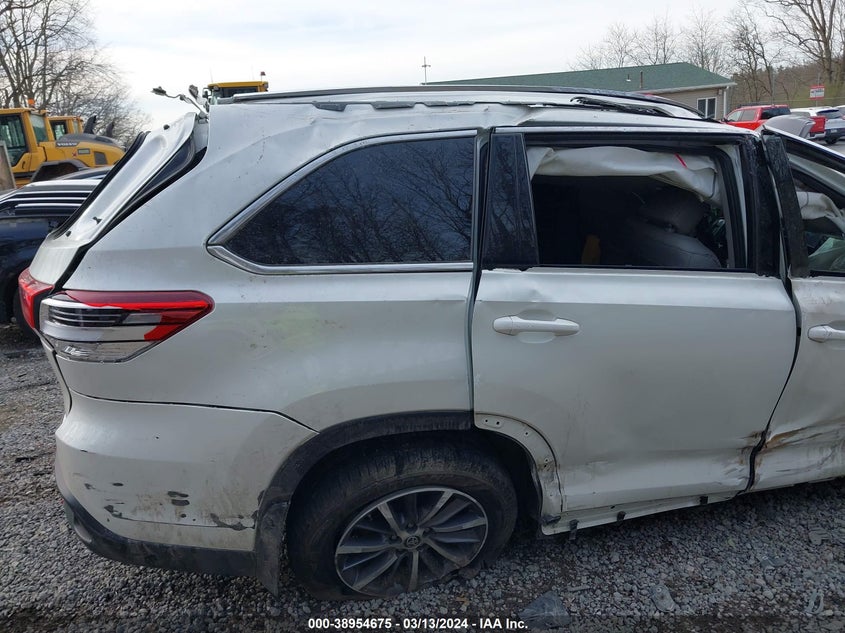 2019 TOYOTA HIGHLANDER SE/XLE - 5TDJZRFH0KS627972