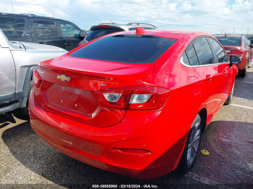 1G1BE5SM8K7114581 2019 Chevrolet Cruze Lt