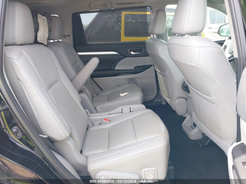 2019 TOYOTA HIGHLANDER VIN: 5TDJZRFH6KS730880