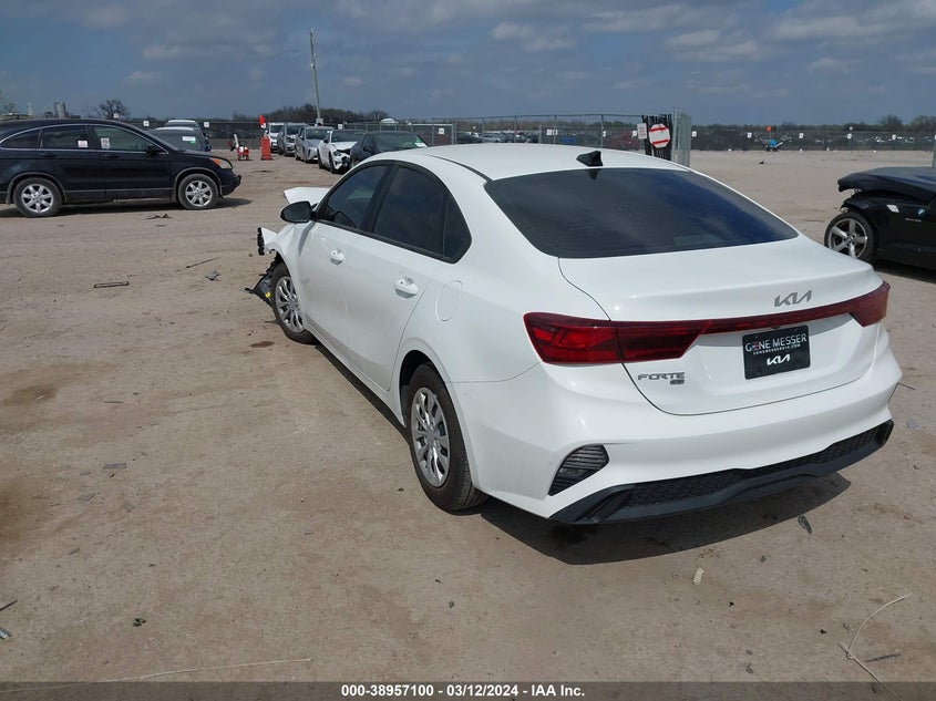VIN 3KPF24ADXRE701498 2024 KIA FORTE LX
