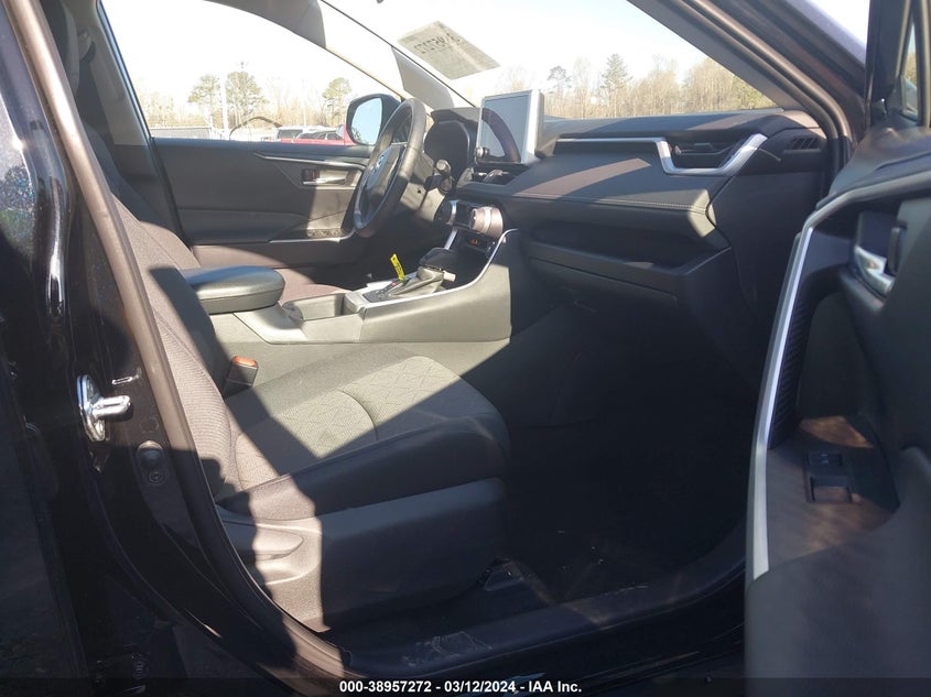 2024 TOYOTA RAV4 XLE - 2T3W1RFV7RW318933