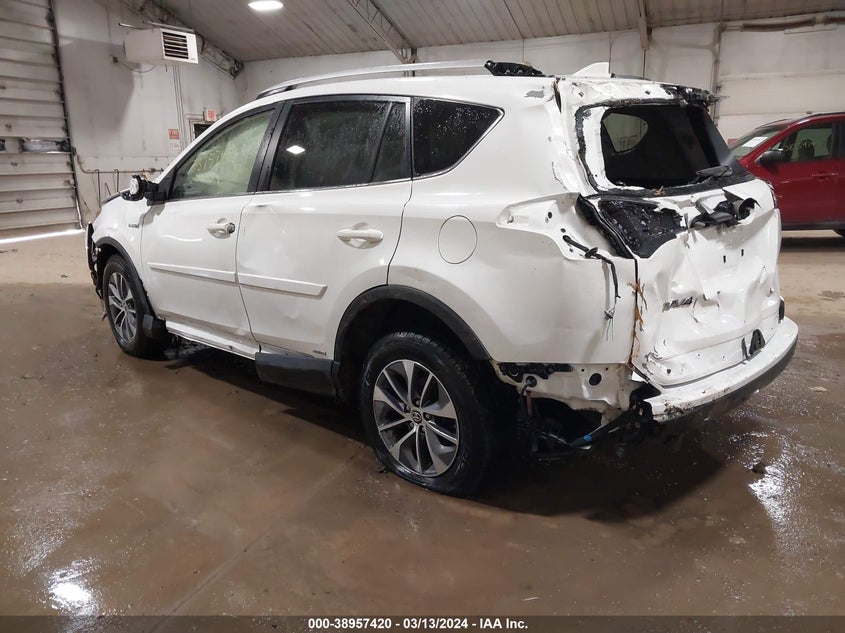 2016 TOYOTA RAV4 HYBRID XLE - JTMRJREV3GD050889