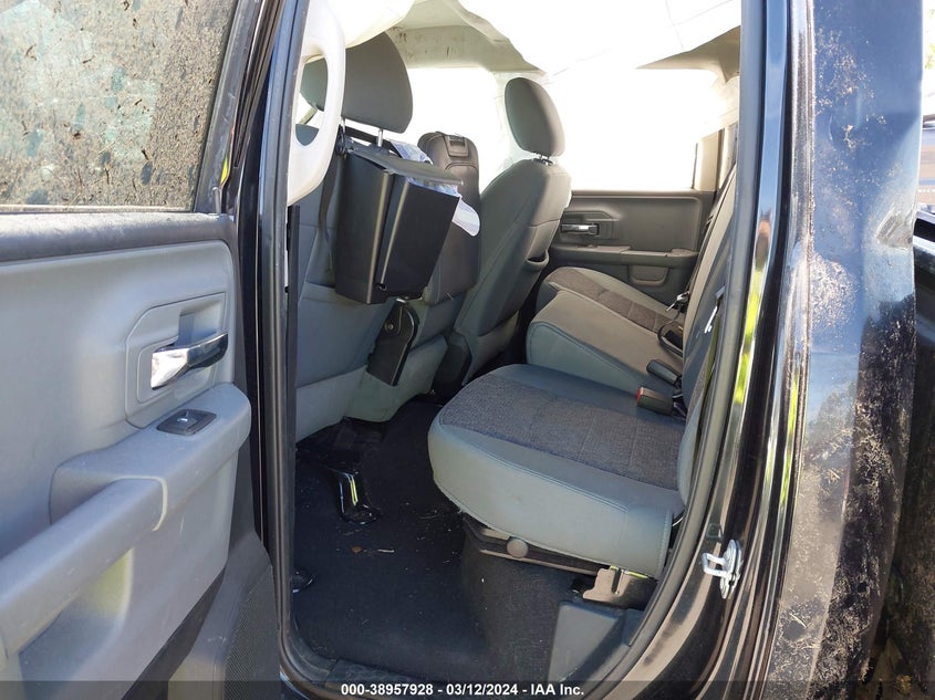 2017 RAM 1500 SLT - 1C6RR6GTXHS821923