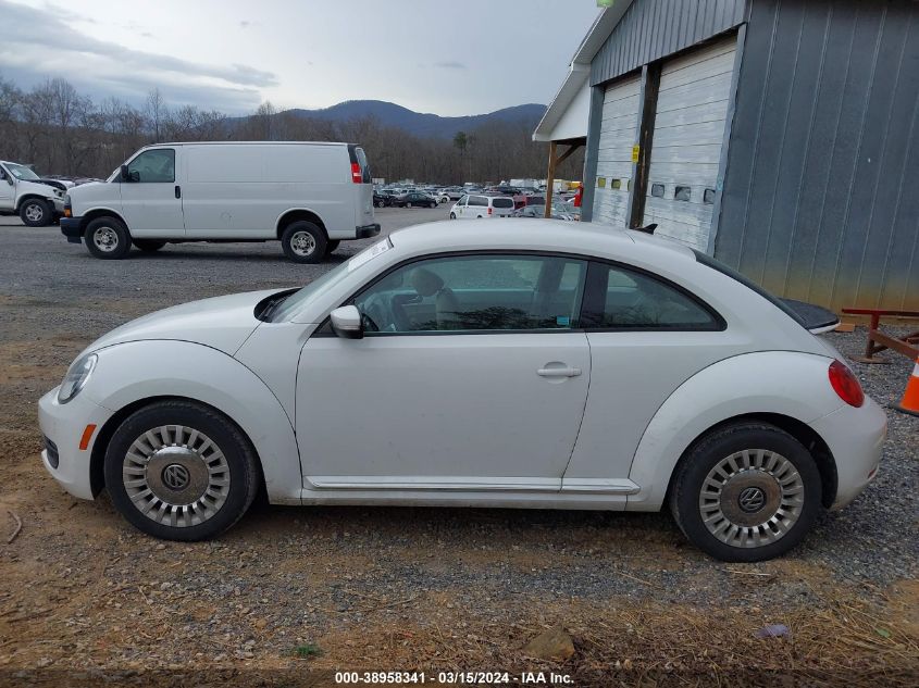 3VWJ07AT0GM608384 | 2016 VOLKSWAGEN BEETLE