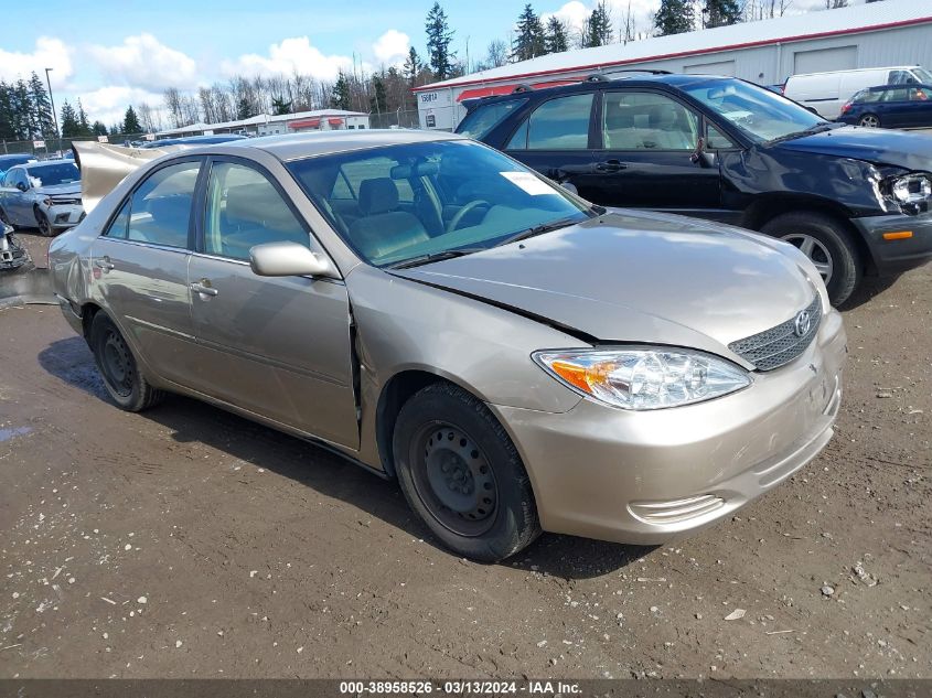 2002 Toyota Camry Le VIN: JTDBE32K220073366 Lot: 38958526