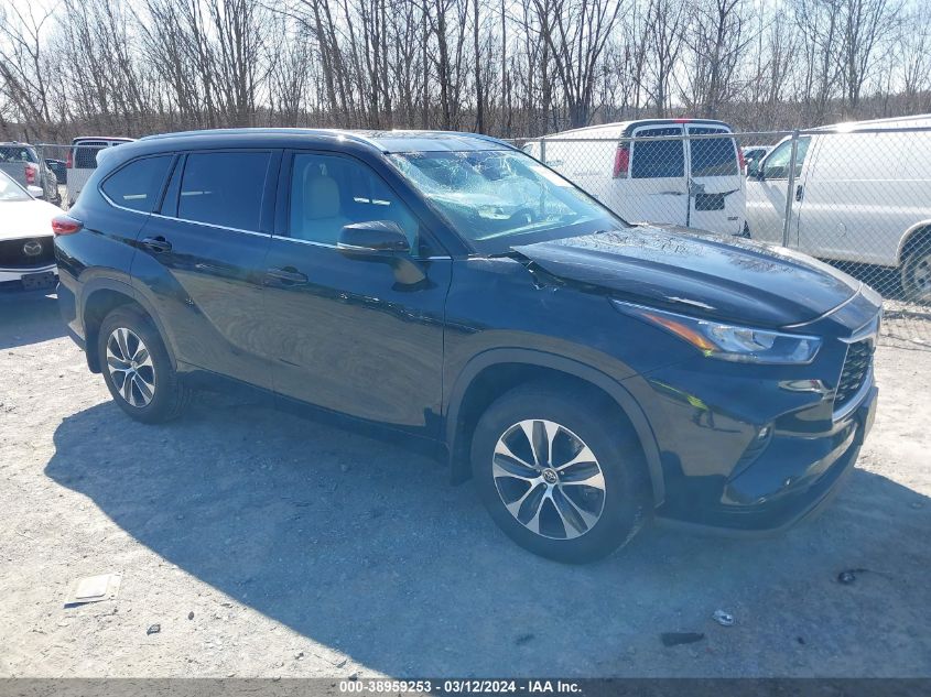 2020 TOYOTA HIGHLANDER XLE - 5TDHZRBH3LS522896