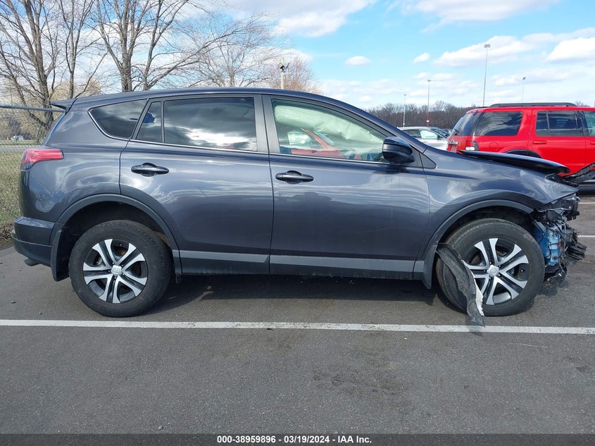 VIN JTMBFREV5JJ219306 2018 TOYOTA RAV4 LE