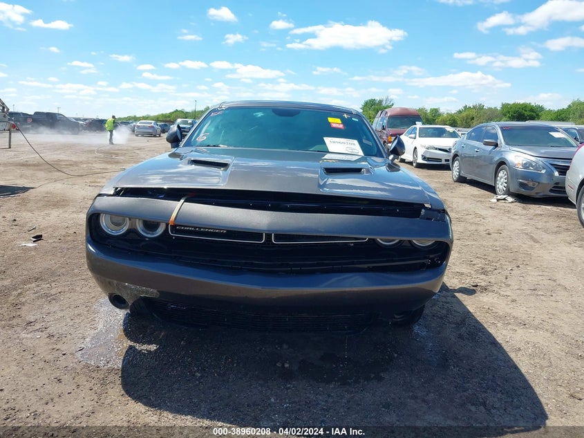 VIN 2C3CDZAG7JH241735 2018 DODGE CHALLENGER SXT