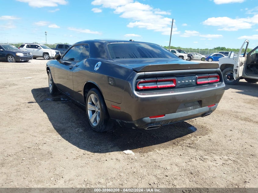 VIN 2C3CDZAG7JH241735 2018 DODGE CHALLENGER SXT
