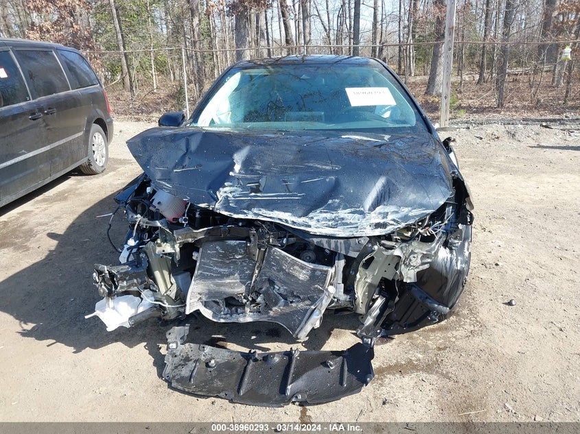 VIN 5YFEPMAE4NP302682 2022 TOYOTA COROLLA LE