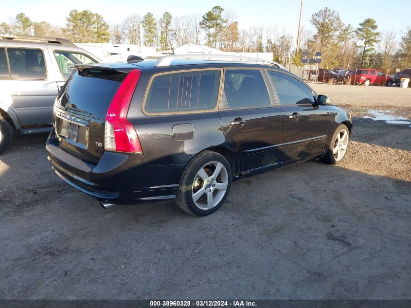 2011 Volvo V50 T5/T5 R-Design VIN: YV1672MWXB2619075 Lot: 38960328