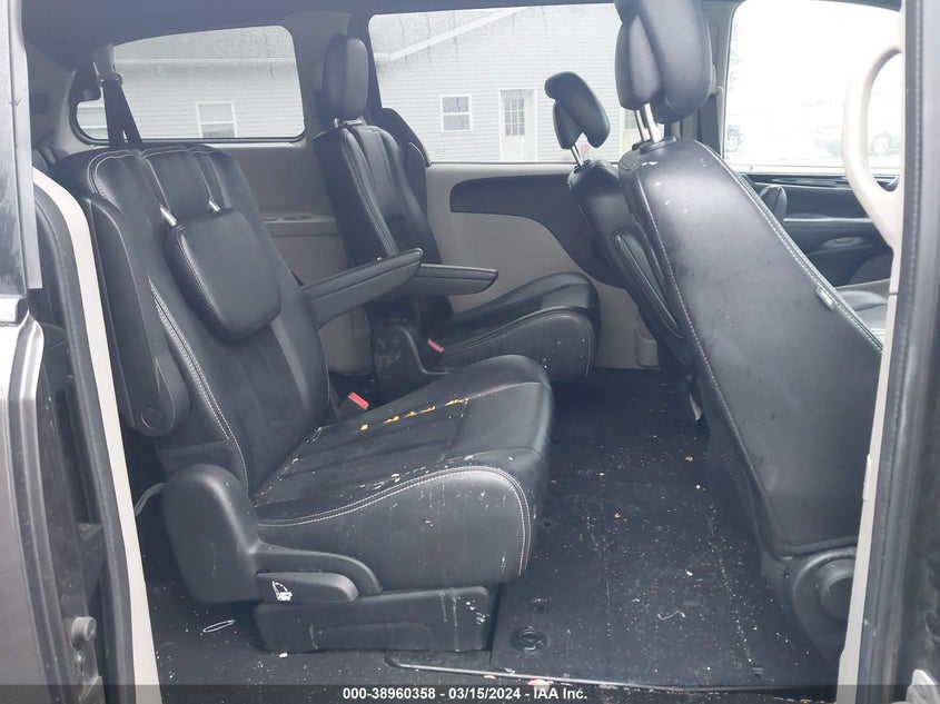 VIN 2C4RDGCG7JR326110 2018 DODGE GRAND CARAVAN SXT