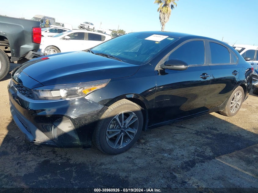 VIN 3KPF24AD6PE558322 2023 KIA FORTE LXS