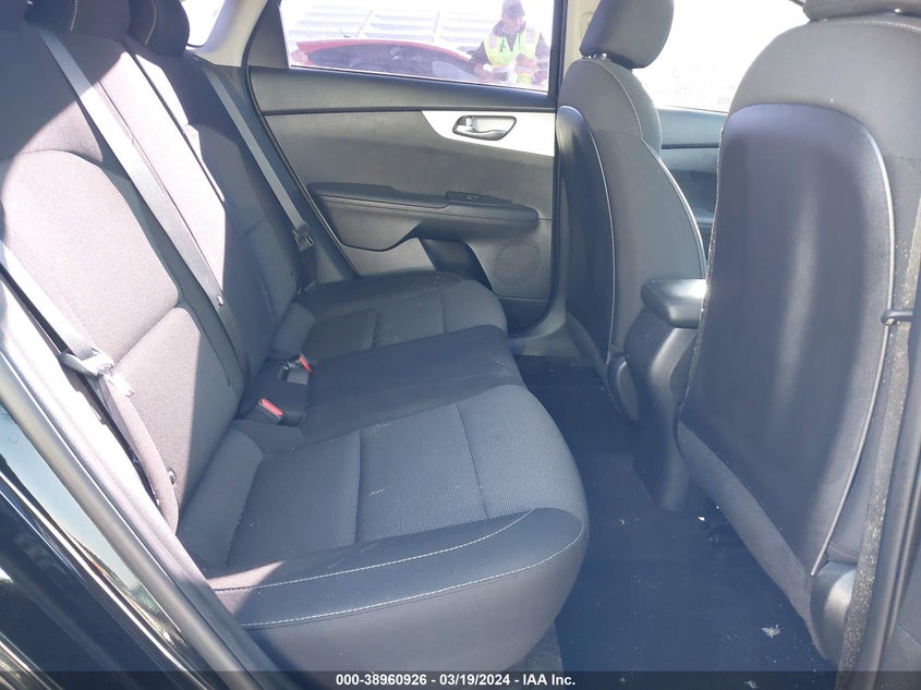 VIN 3KPF24AD6PE558322 2023 KIA FORTE LXS