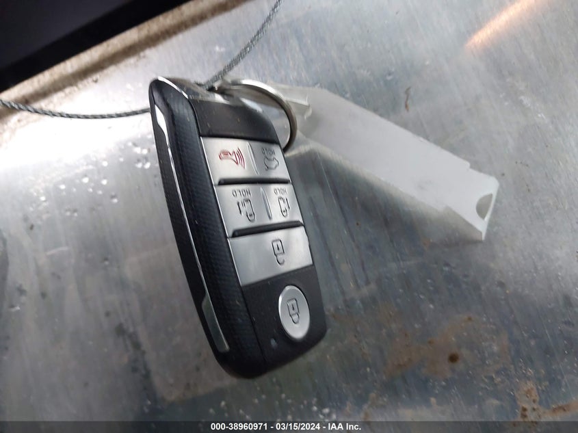 2016 KIA SEDONA SX LUXURY - KNDME5C18G6117269