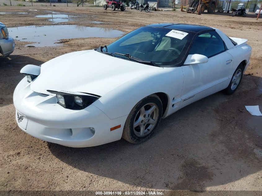 1998 Pontiac Firebird VIN: 2G2FS22K9W2211868 Lot: 38961186