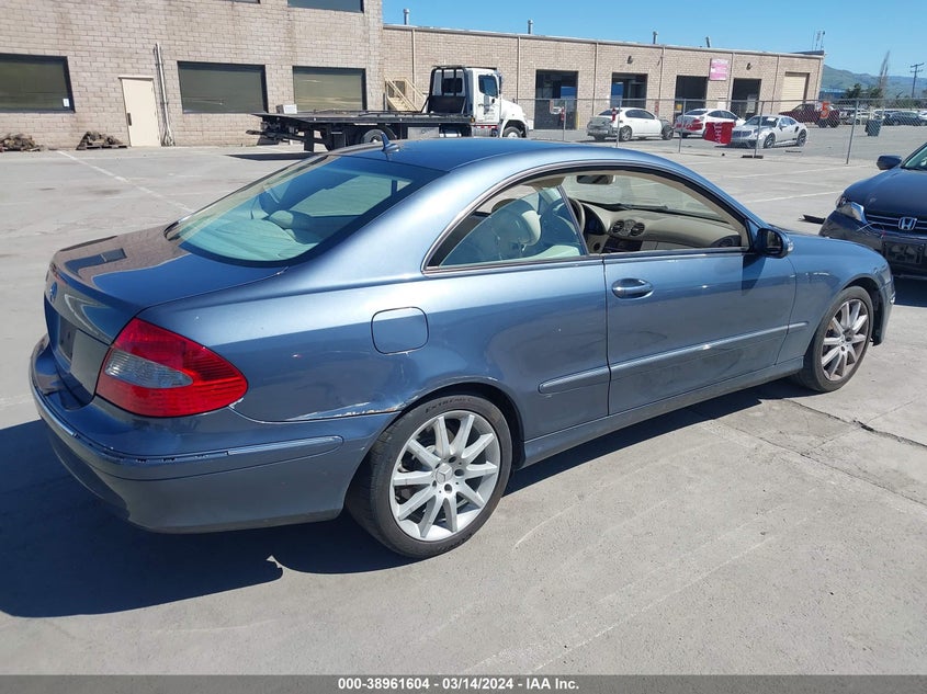 2007 Mercedes-Benz Clk 350 VIN: WDBTJ56H47F226164 Lot: 38961604