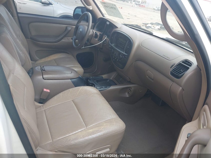 2003 Toyota Sequoia Sr5 V8 VIN: 5TDZT34A03S188233 Lot: 38962308