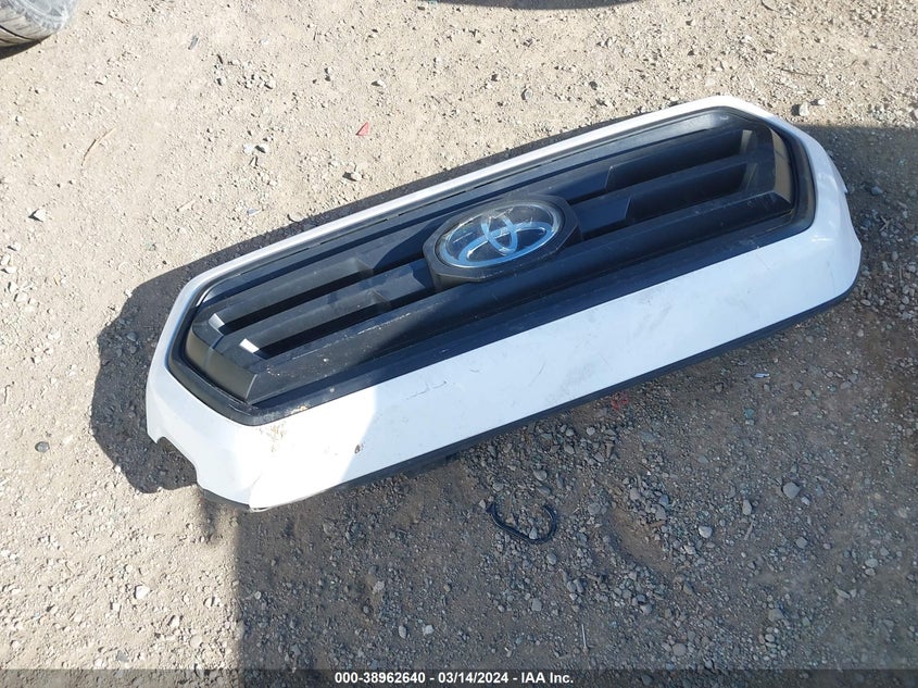 2022 TOYOTA TACOMA DOUBLE CAB/SR/SR5 - 3TYAX5GN2NT034836