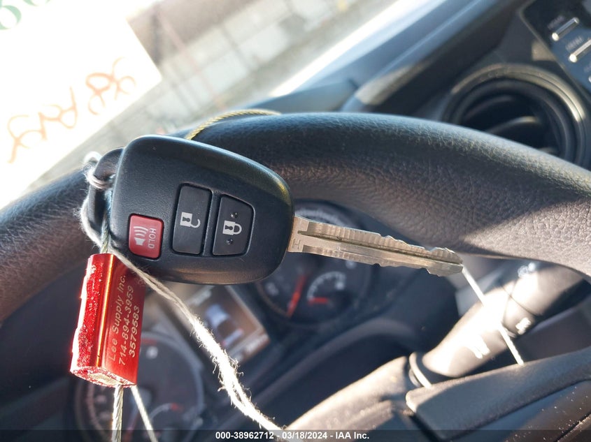 2021 TOYOTA TACOMA DOUBLE CAB/SR/SR5 - 3TYAX5GN1MT013135