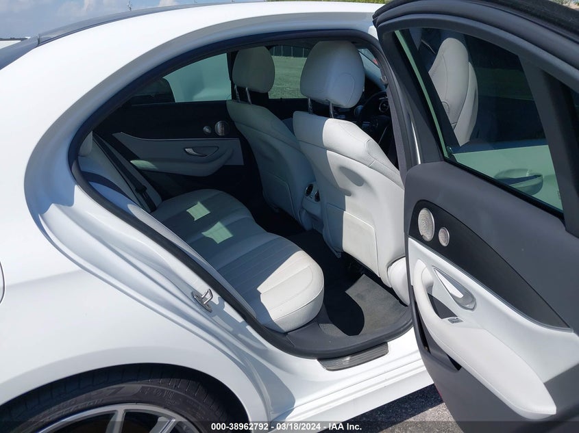 2021 MERCEDES-BENZ E 350 VIN: W1KZF8DBXMA982920