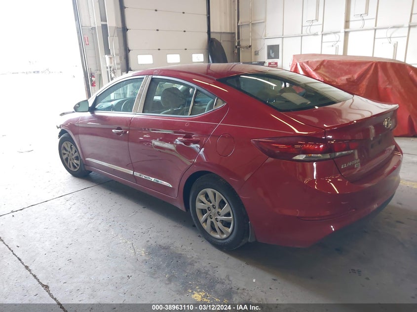 VIN KMHD74LF2JU580894 2018 HYUNDAI ELANTRA SE