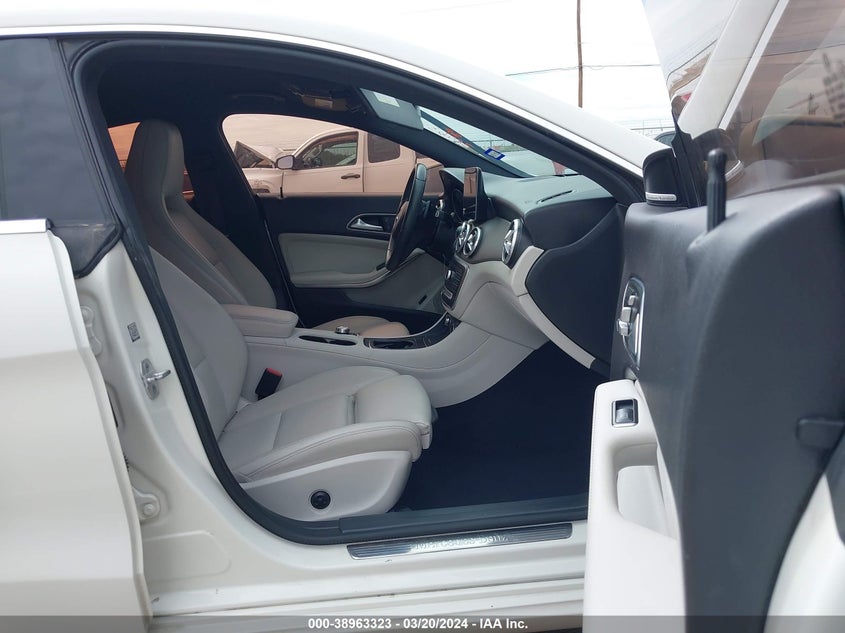 2017 Mercedes-Benz Cla 250 VIN: WDDSJ4EB9HN471947 Lot: 38963323