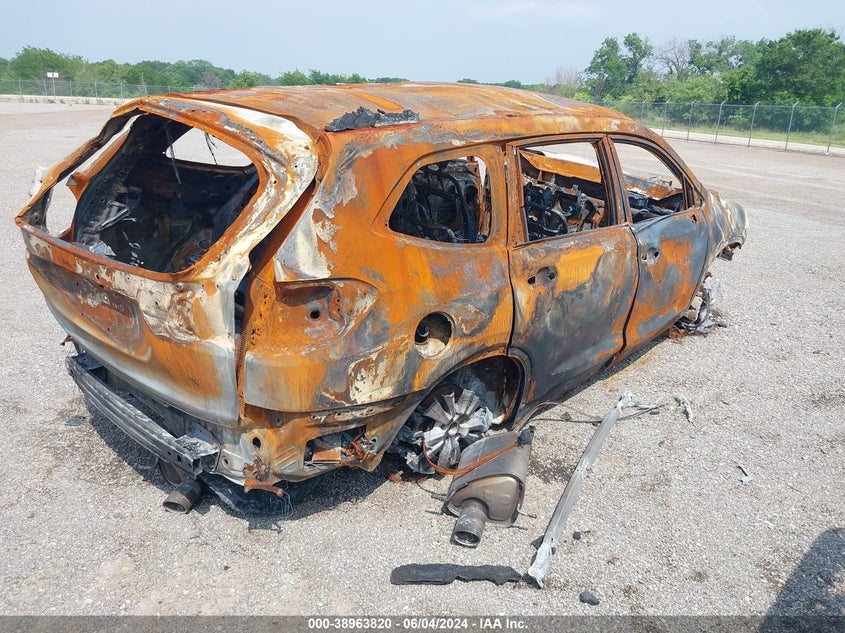 2020 Subaru Ascent Limited VIN: 4S4WMAJDXL3476924 Lot: 38963820