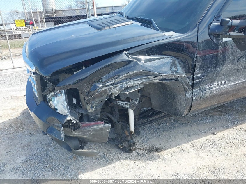 2013 GMC SIERRA 2500HD SLT - 1GT121E82DF148351