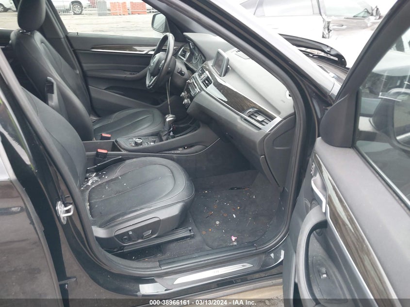 2018 BMW X1 Sdrive28I VIN: WBXHU7C33J5H41887 Lot: 38966161