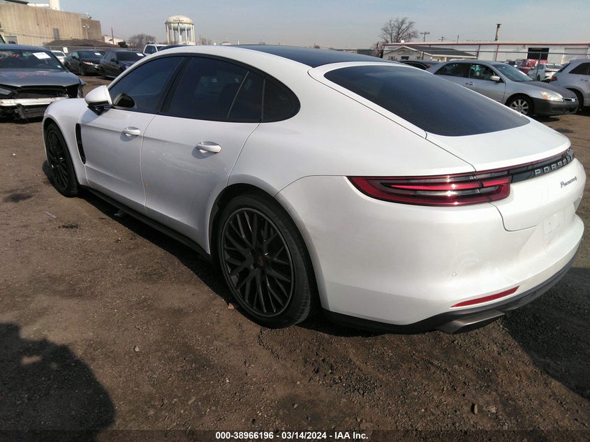 2018 PORSCHE PANAMERA 4 - WP0AA2A78JL105359