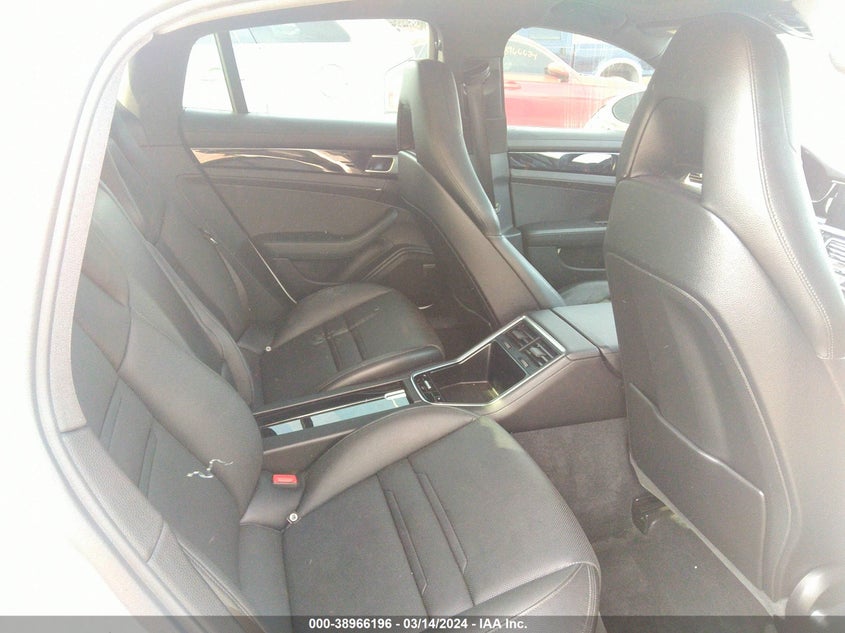 2018 PORSCHE PANAMERA 4 - WP0AA2A78JL105359