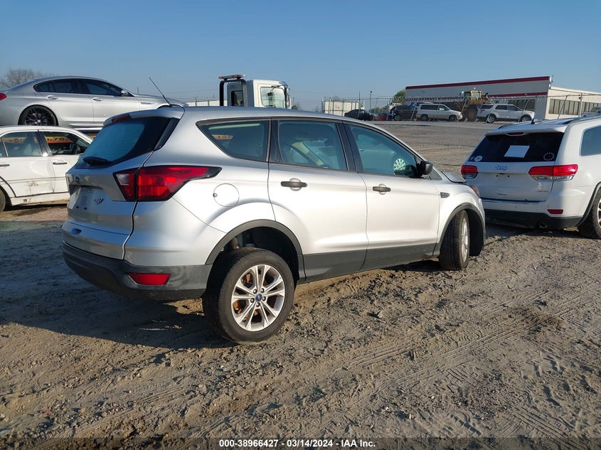 VIN 1FMCU0F70KUB93442 2019 FORD ESCAPE S