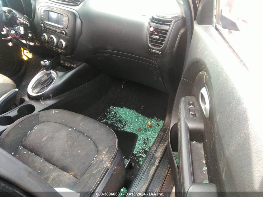 2016 KIA SOUL + - KNDJP3A59G7382364