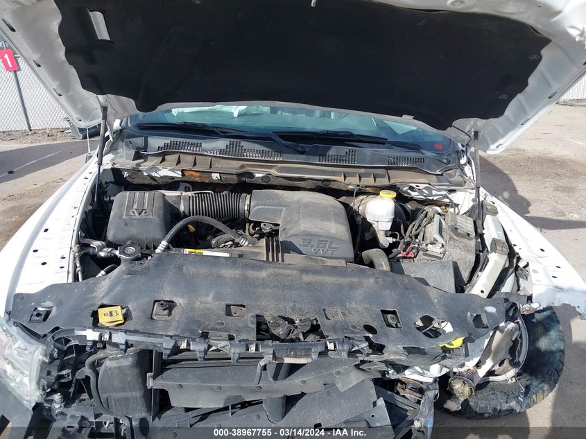 2019 RAM 1500 CLASSIC TRADESMAN - 1C6RR7FG7KS500939