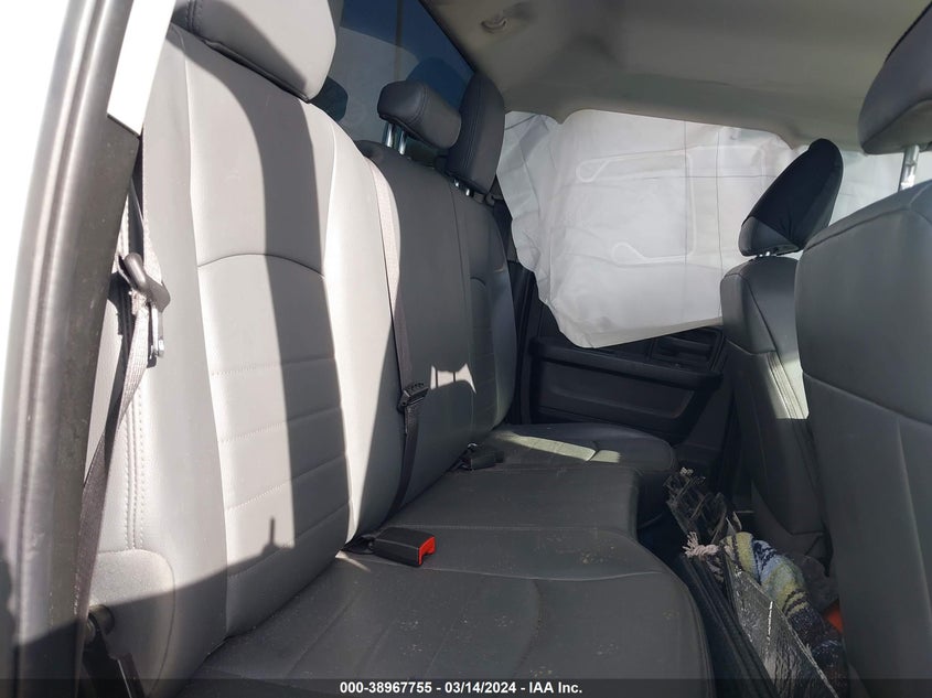 2019 RAM 1500 CLASSIC TRADESMAN - 1C6RR7FG7KS500939