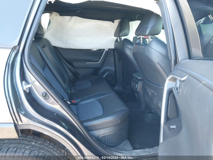 VIN JTMEWRFV9KD515635 2019 TOYOTA RAV4 HYBRID XSE