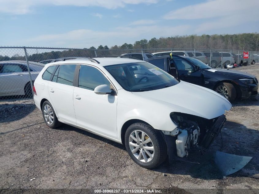 2014 VOLKSWAGEN JETTA SPORTWAGEN 2.5L SE - 3VWPX7AJ3EM609000