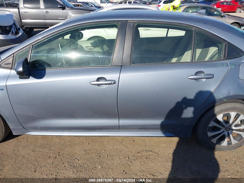 2020 TOYOTA COROLLA LE - JTDEBRBE2LJ017992