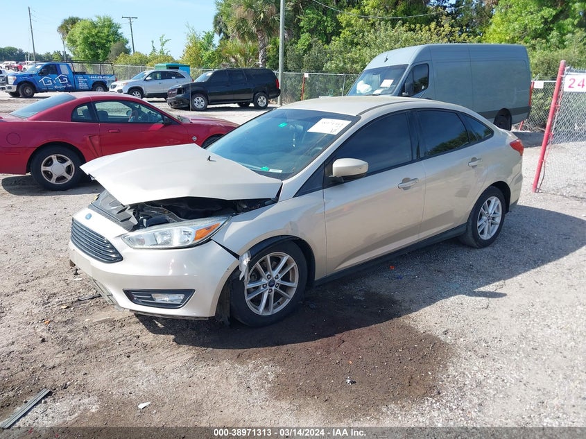 VIN 1FADP3F21JL266284 2018 FORD FOCUS SE